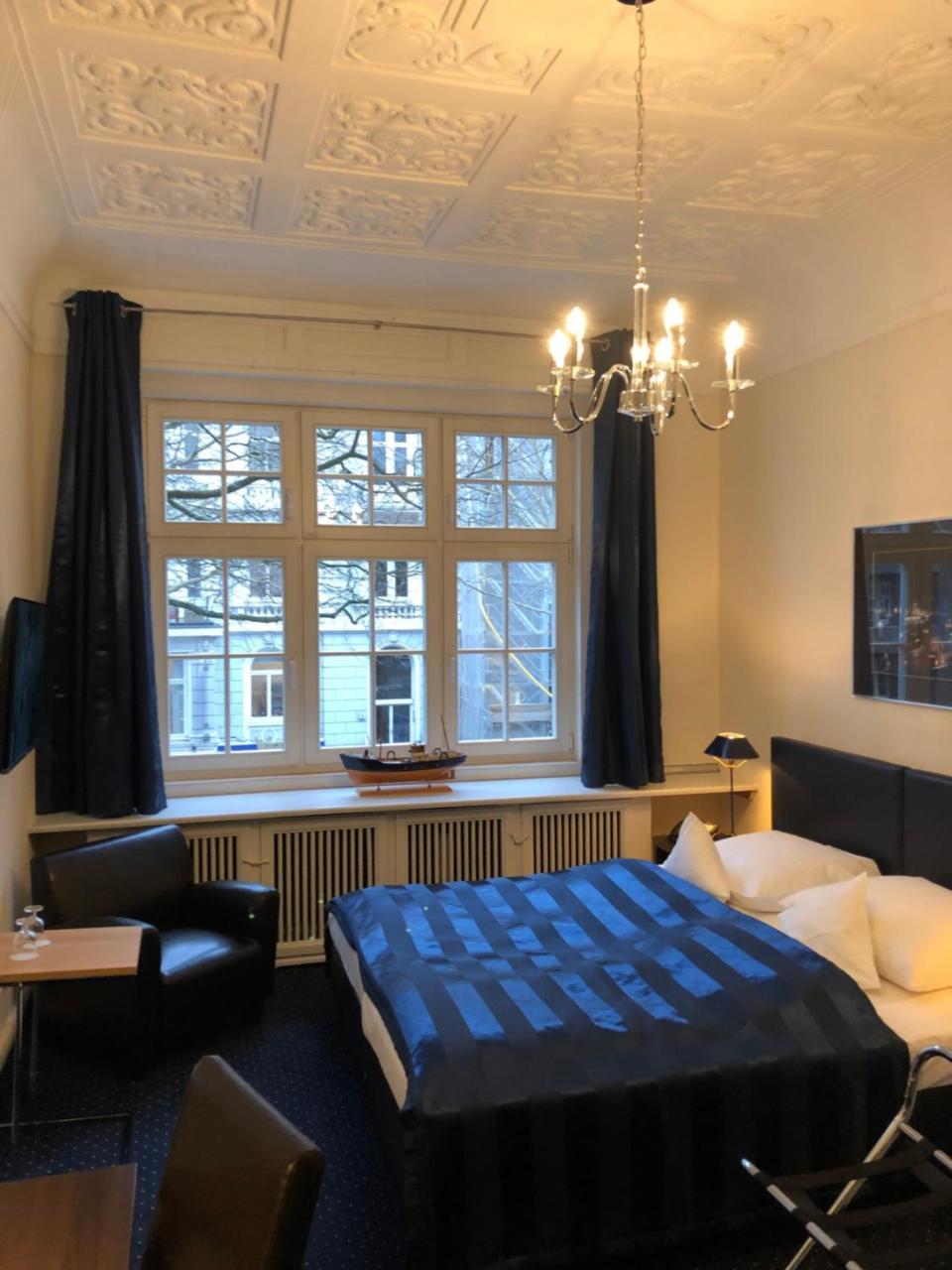 Hotel Wagner Im Dammtorpalais Hamburg Exterior photo